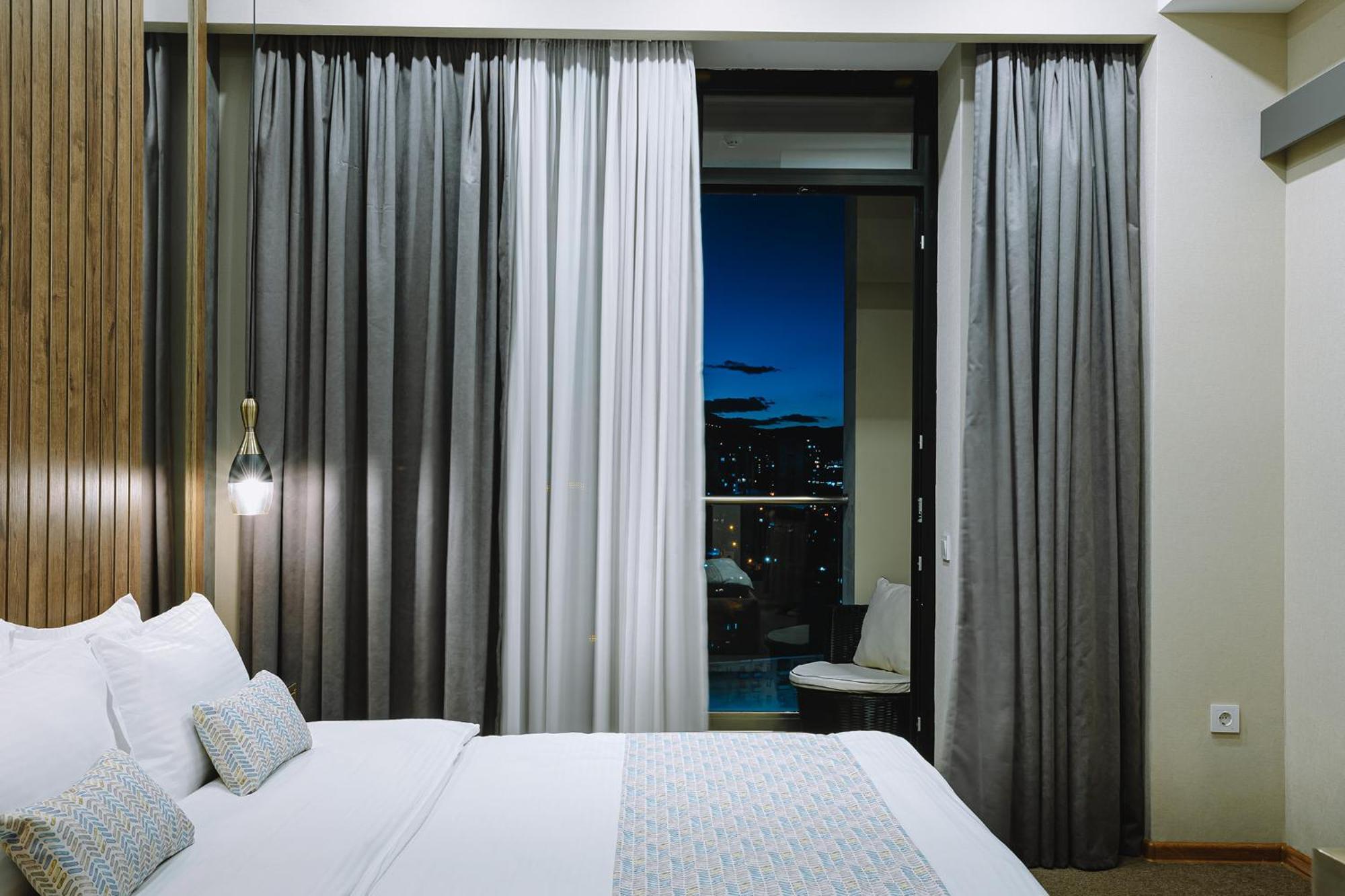 Hotel Sky Station تبليسي المظهر الخارجي الصورة